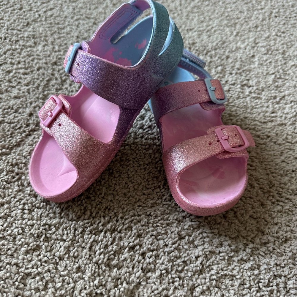Cat & Jack Pink and Purple Sandals with Buckle Closures